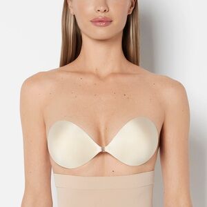 La Senza Dreamshapers Feather-Lite Push Up Stick on Backless Bra